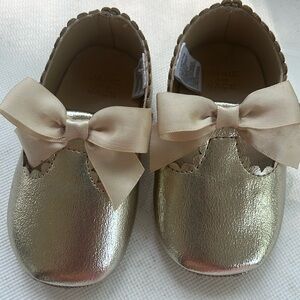 Janie and Jack Gold Shoes with Bow- 12-18 months